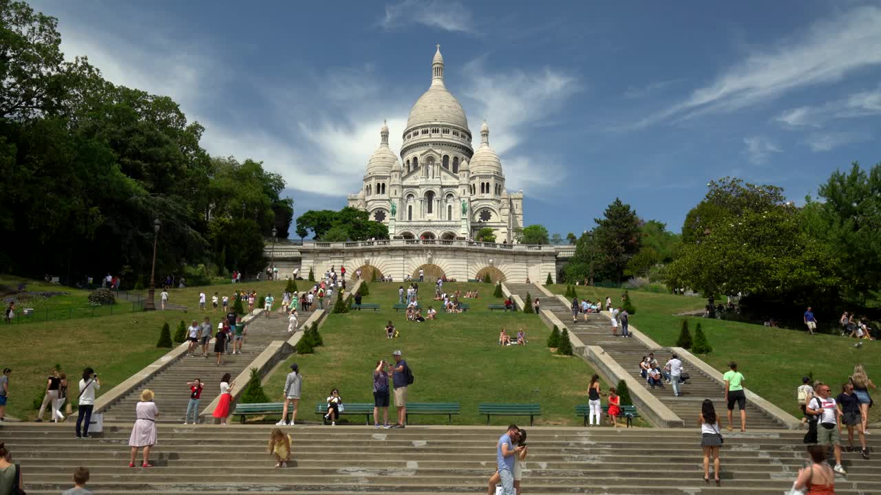 巴黎的圣教堂视频下载