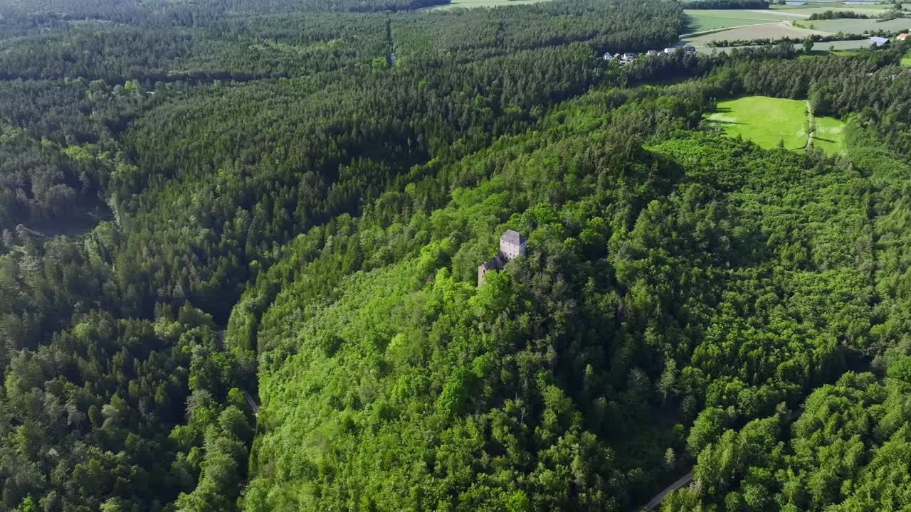 上普法尔茨森林和Burg Stockenfels城堡废墟视频下载
