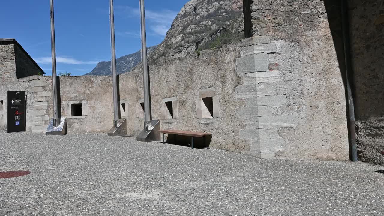 堡垒内部的景观视频下载