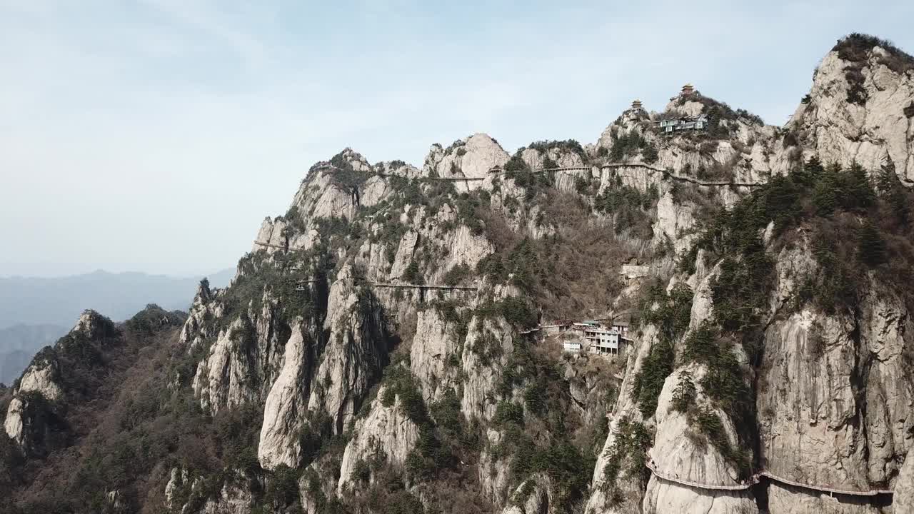 中国神圣的道教老君山寺庙视频下载
