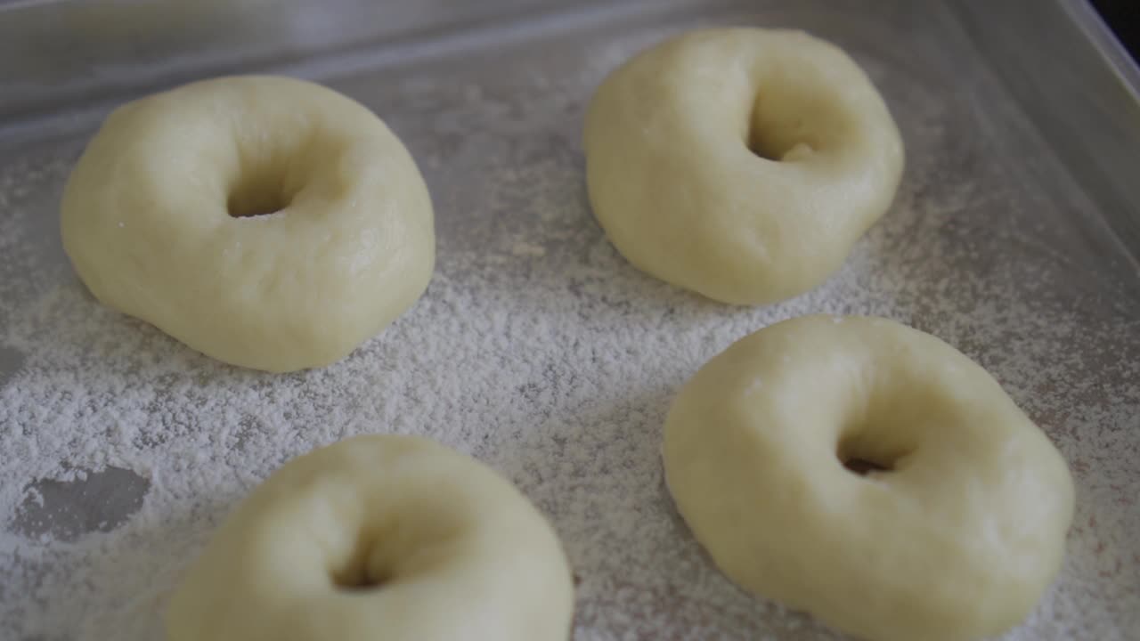甜甜圈是为煎锅准备的视频下载