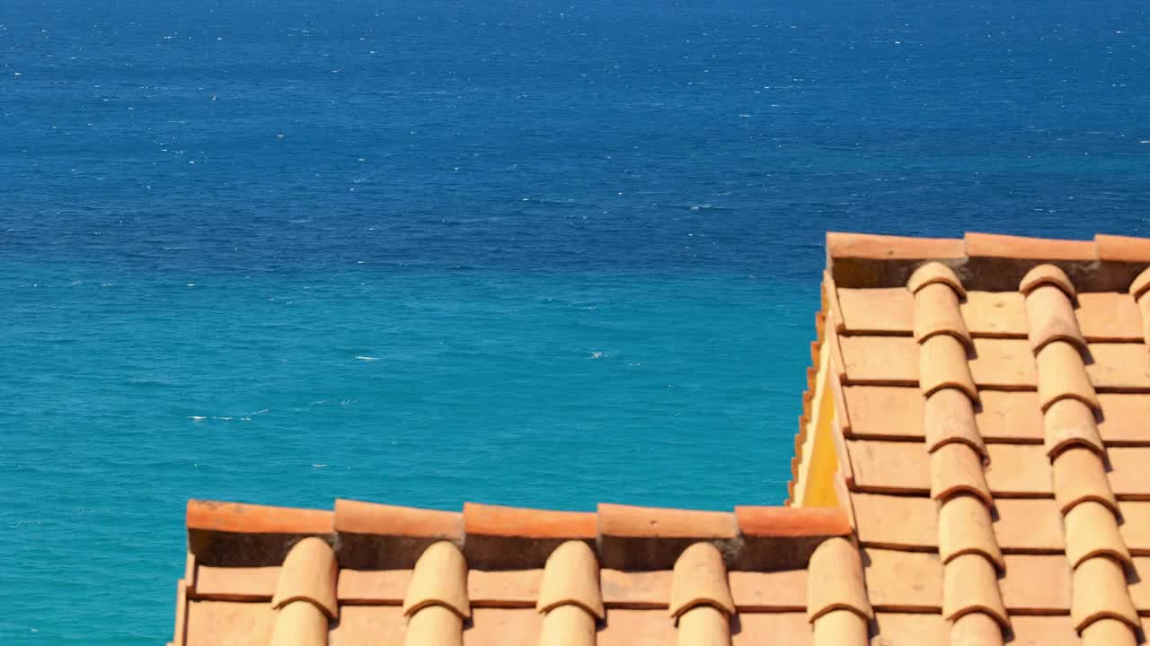 意大利屋顶和大海视频下载