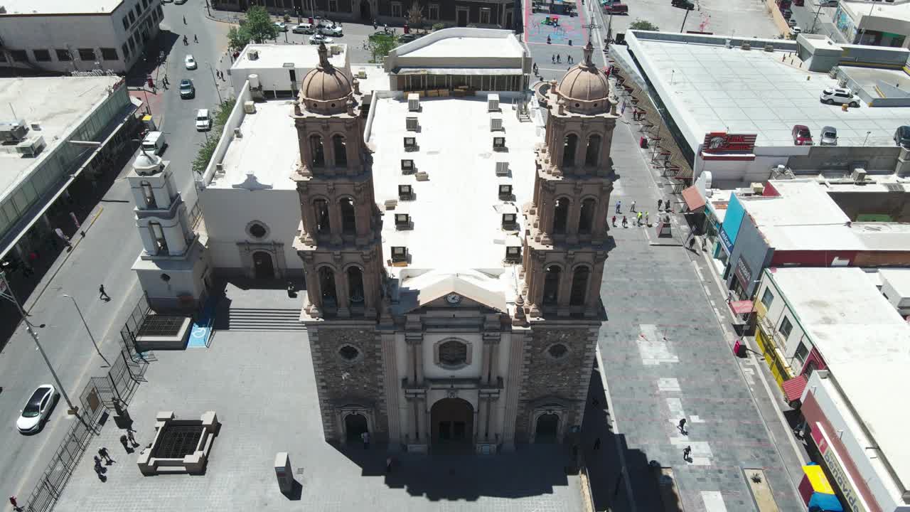 墨西哥奇瓦瓦州华雷斯市的瓜达卢佩圣母大教堂或华雷斯大教堂视频下载