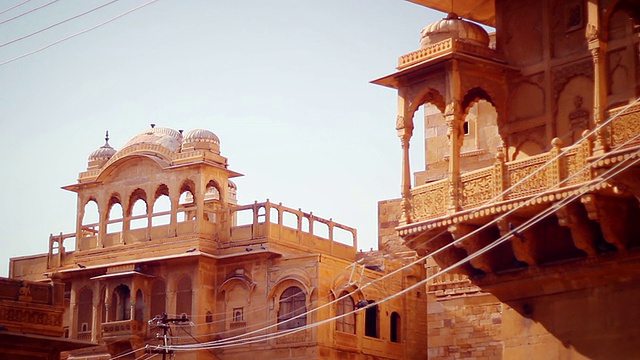 Jaisalmer精心雕刻的砂岩小屋。视频下载