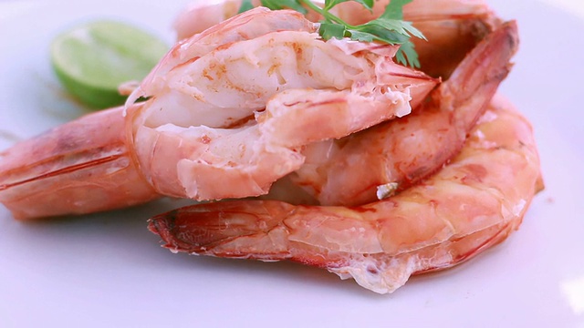 烤王大虾的高清镜头，无缝循环视频下载