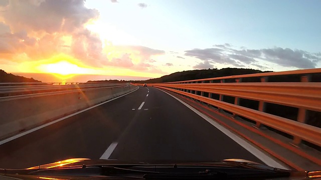 托斯卡纳日落时的风景公路视频素材