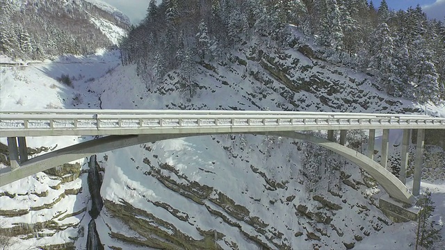 航空:山高架桥视频素材