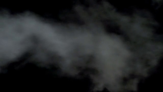 黑色背景上的蒸汽喷射视频素材