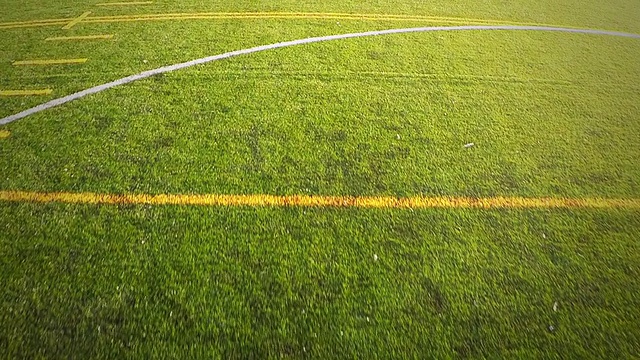 室外足球场的航拍镜头视频素材