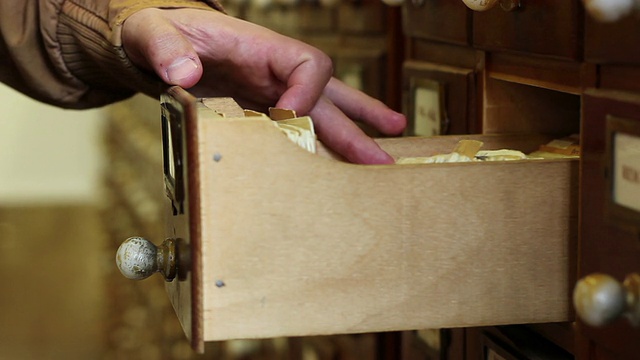 古典木档抽屉视频素材