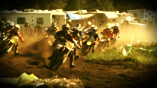 越野摩托车/摩托车越野赛起跑线视频素材