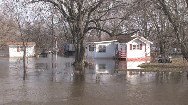 淹没了房子1视频素材