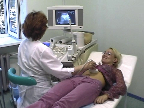 在诊所进行超声波检查视频下载