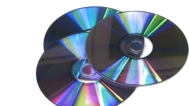 CD DVD在白色背景上旋转视频下载