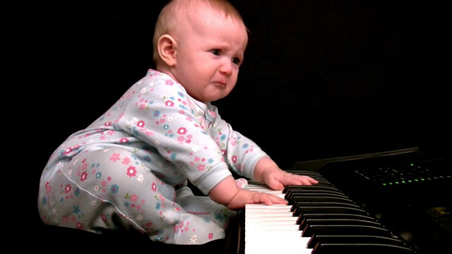情感婴儿作曲家视频下载