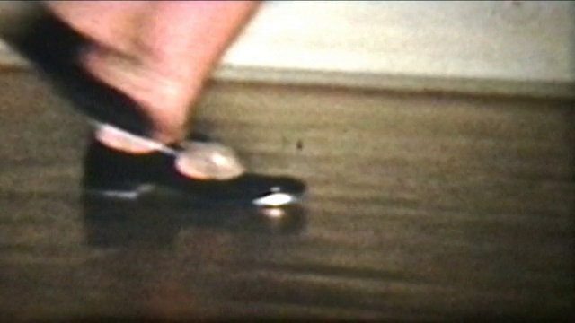 1958年踢踏舞演员(8毫米胶片)视频素材