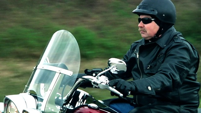 摩托车骑手视频下载