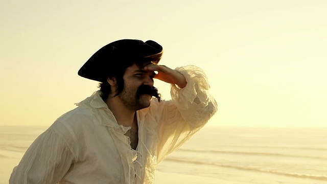 海盗看海洋(高清)视频素材