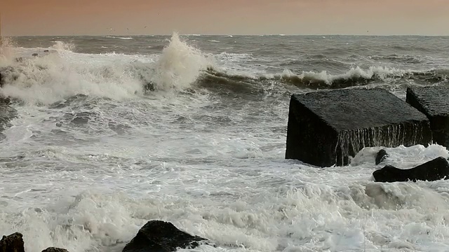 海洋的愤怒视频素材