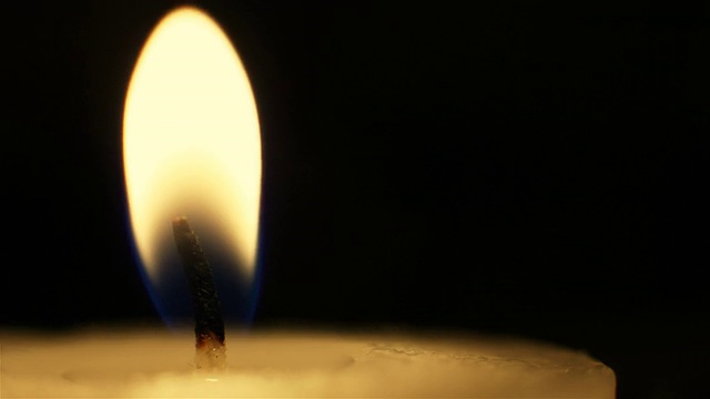 蜡烛火焰，微距镜头。视频下载
