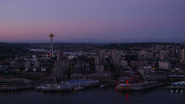空中拍摄的西雅图天际线在黄昏视频素材