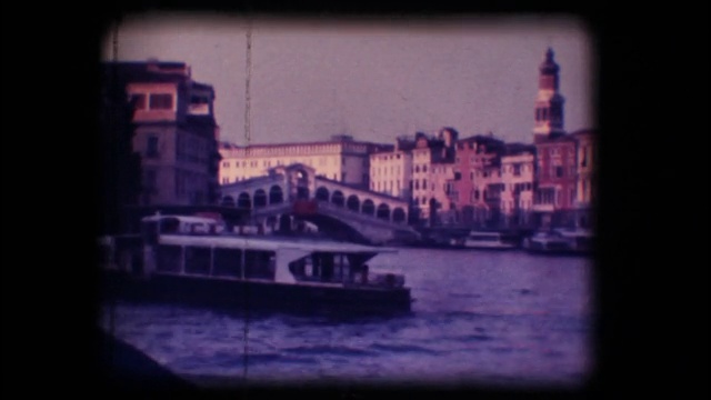 古董8毫米。威尼斯的里阿尔托桥视频下载