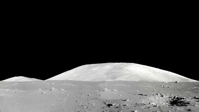 从月球表面看地球升起。视频素材