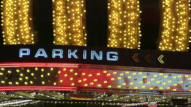 霓虹灯停车标志Marquee环视频素材