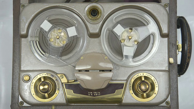 旧管磁带录音机视频素材