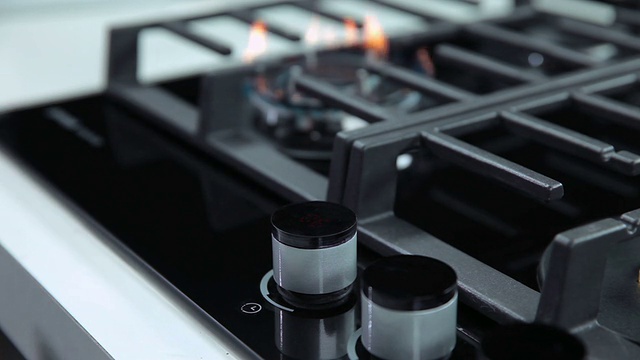 HD CLOSE:手动设置厨房燃气灶视频下载