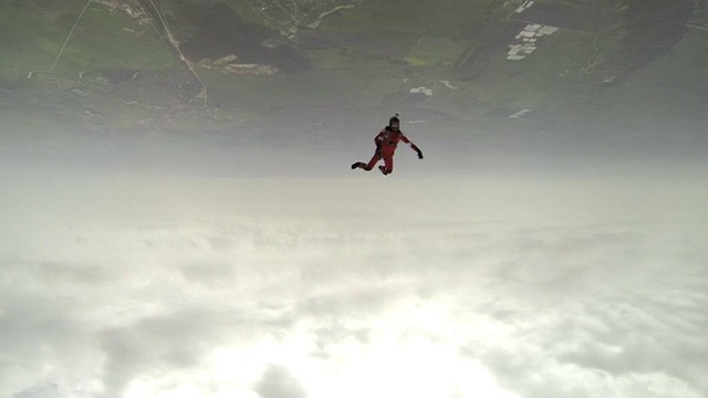 跳伞的视频。视频下载