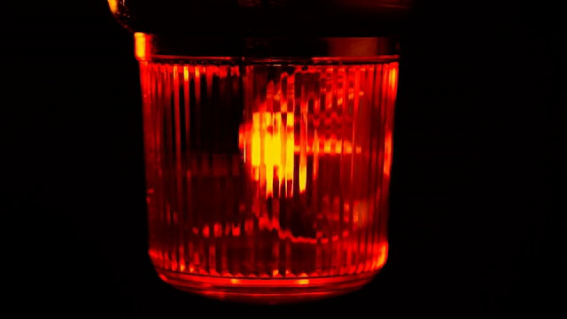 红色应急灯闪烁视频素材