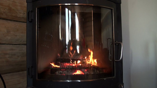 燃烧的壁炉视频下载