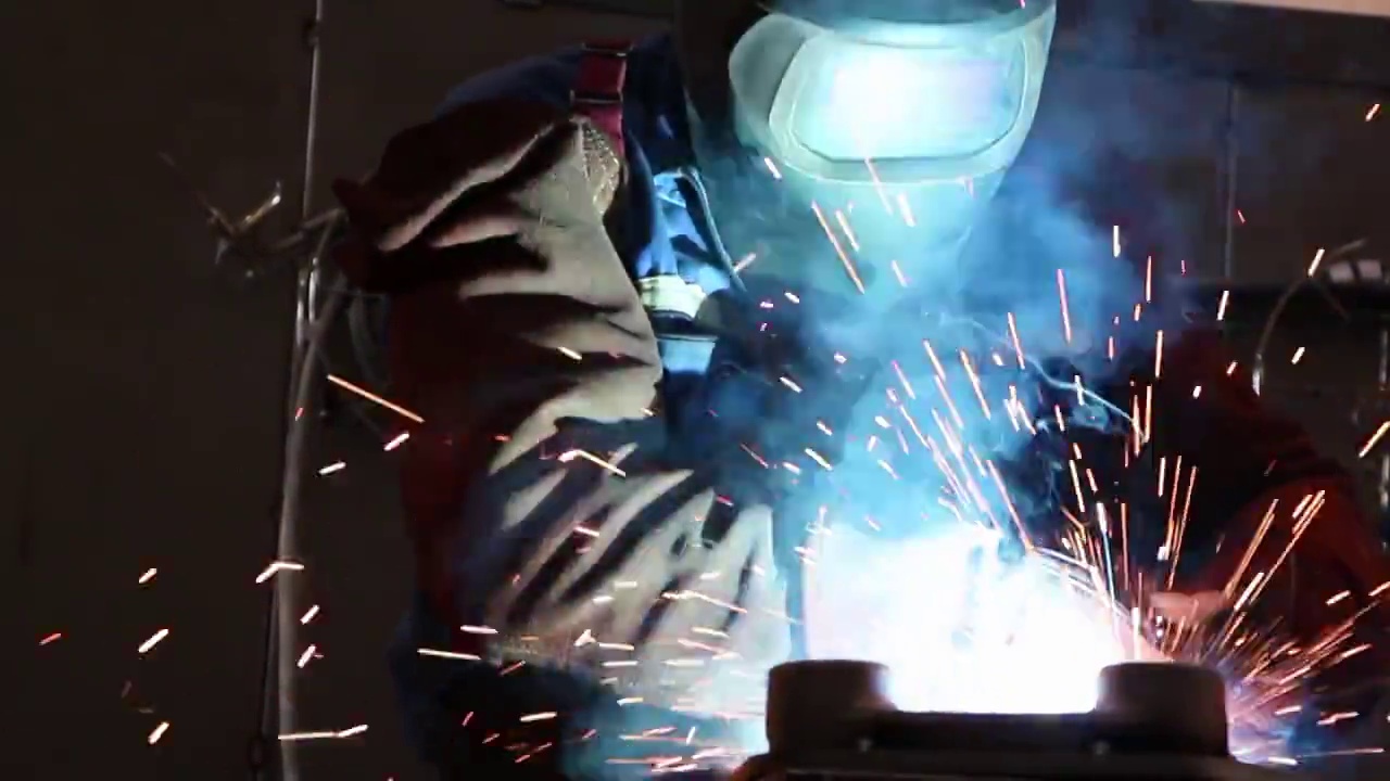 重工业焊接视频素材
