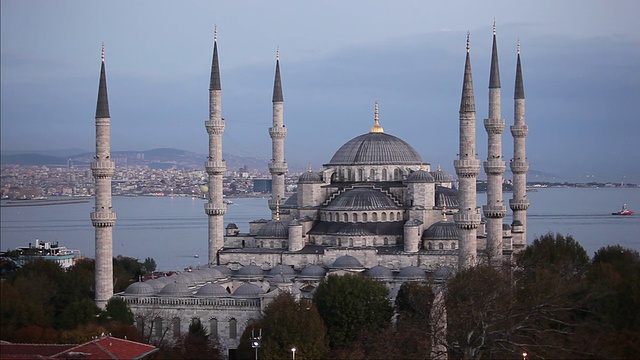 土耳其伊斯坦布尔的蓝色清真寺视频素材