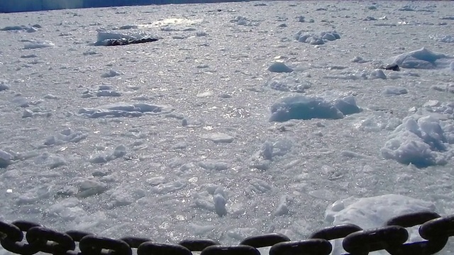 正在格陵兰冰流中进行视频素材