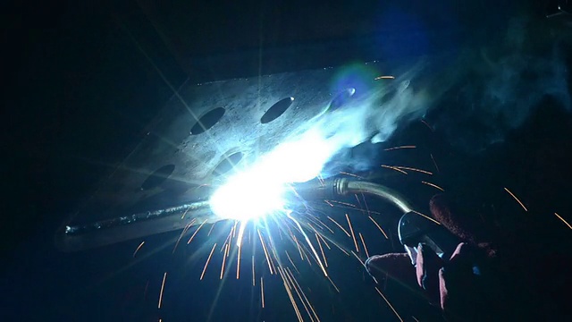 专业焊机视频下载