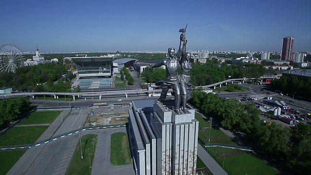 纪念碑工人和Kolkhoz妇女在莫斯科。俄罗斯视频下载