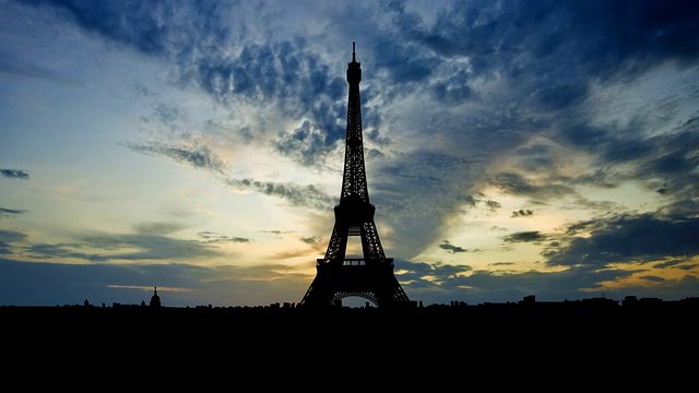 法国埃菲尔铁塔傍晚视频素材