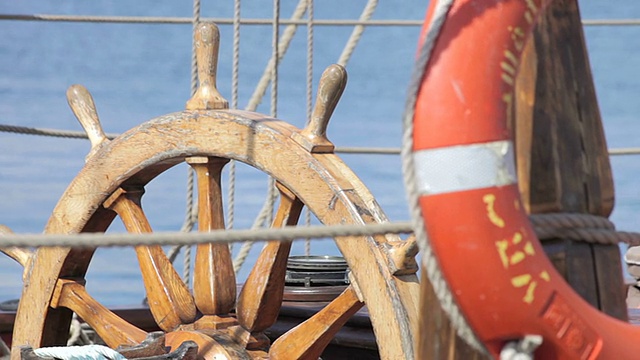 舵手-古董海盗船视频下载