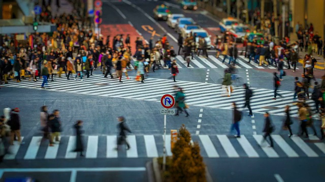 日本东京，行人横过马路视频购买