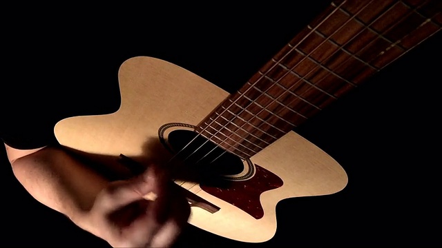 原声吉他弹奏-黑暗的背景-低光视频下载