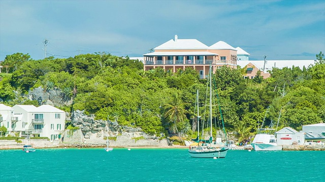 百慕大圣乔治海岸的建筑和船只视频下载