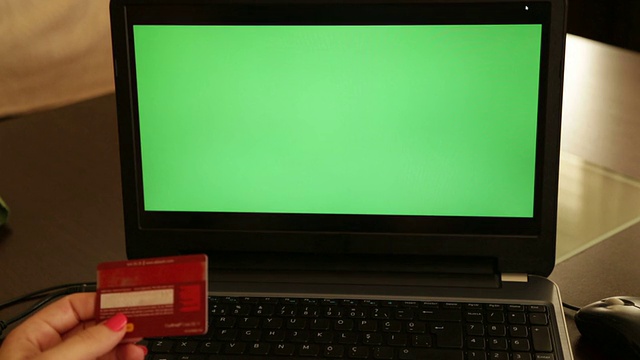 网上购物色度键笔记本电脑视频素材