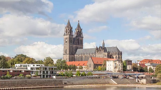 从马格德堡的河边看大教堂视频素材