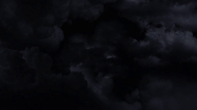 闪电和暴雨云层。4K。2。视频下载