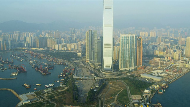 鸟瞰图维多利亚港，香港视频素材