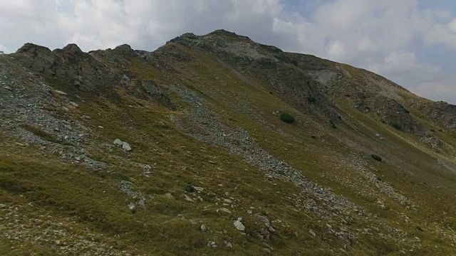 4K航拍帕朗山脉穿越阿尔卑斯公路视频下载