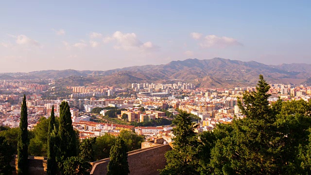 西班牙马拉加日光城市全景从城堡4k时间推移视频下载