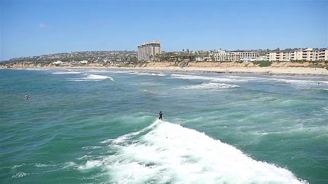 加州冲浪者的慢动作视频视频素材